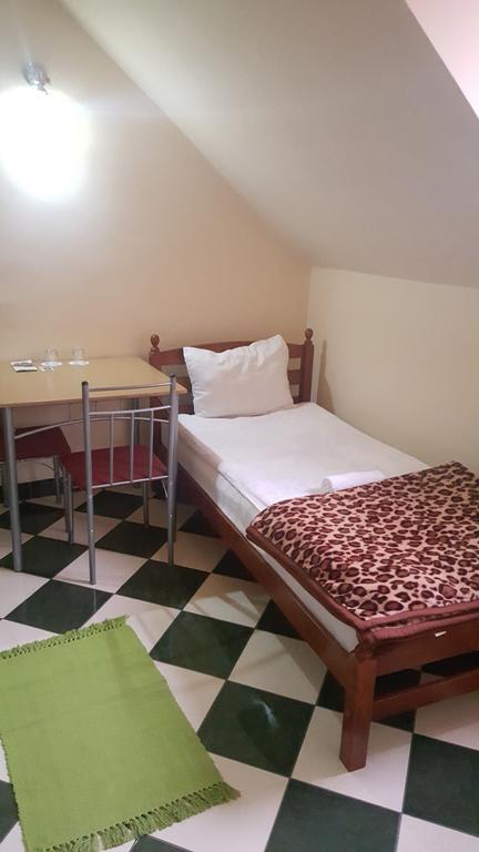 Casa Agnes Vendeghaz Hotel Fantanele  ภายนอก รูปภาพ